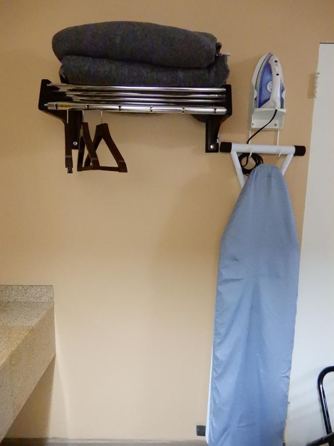 Siesta Inn ماكالين المظهر الخارجي الصورة